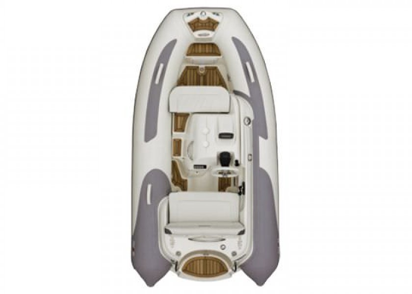 Avon Seasport Jet 330