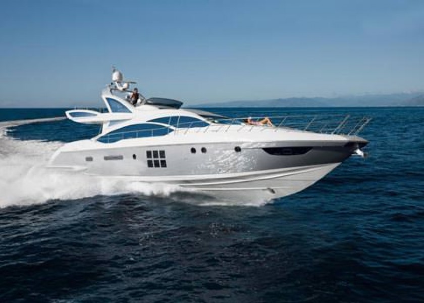 Azimut 72S