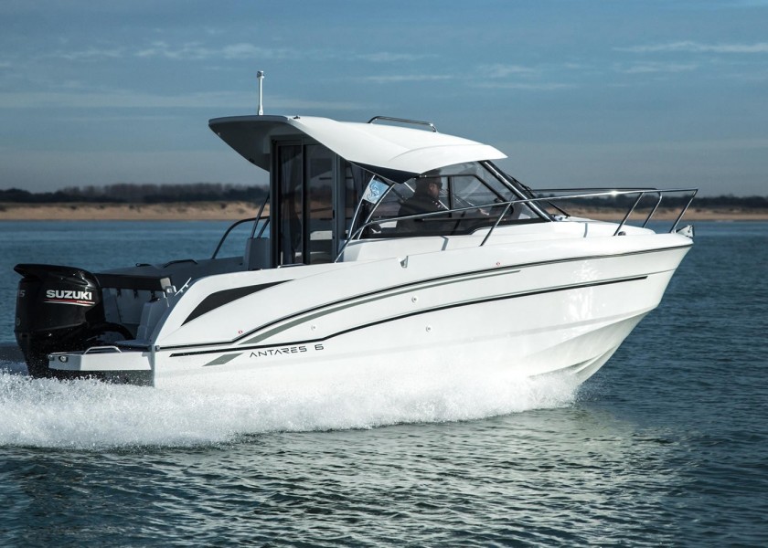 Beneteau Antares 6