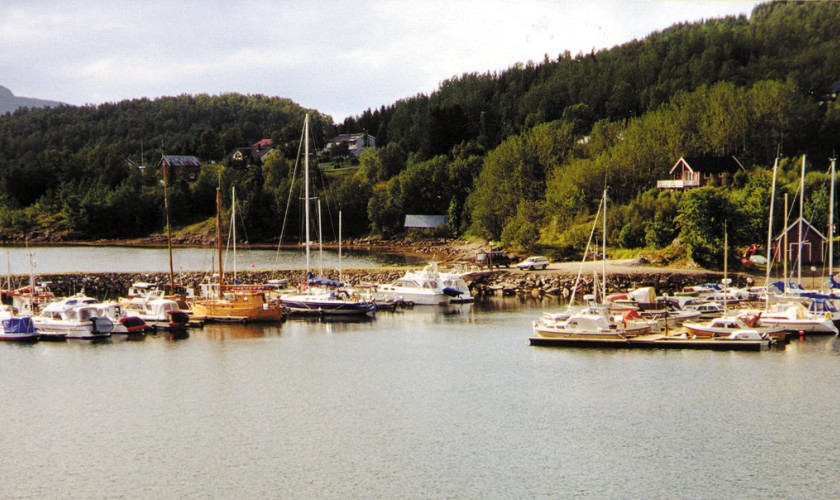 Djupv&aring;g Sm&aring;b&aring;thavn