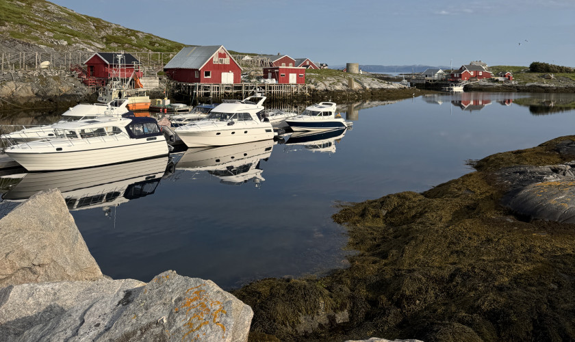 S&oslash;r-Gj&aelig;slingan Gjestehavn