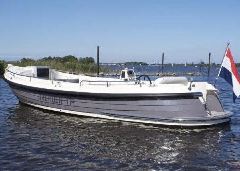 Interboat Intender 770