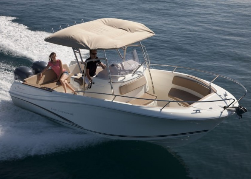 Jeanneau Cap Camarat 7.5 CC