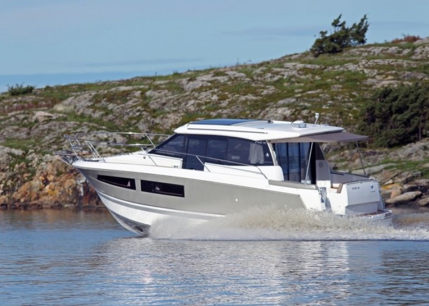 Jeanneau NC 9