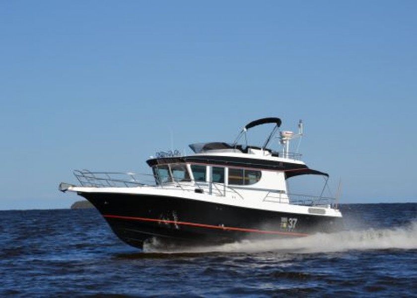 Nord Star 37 Patrol Fly Bridge