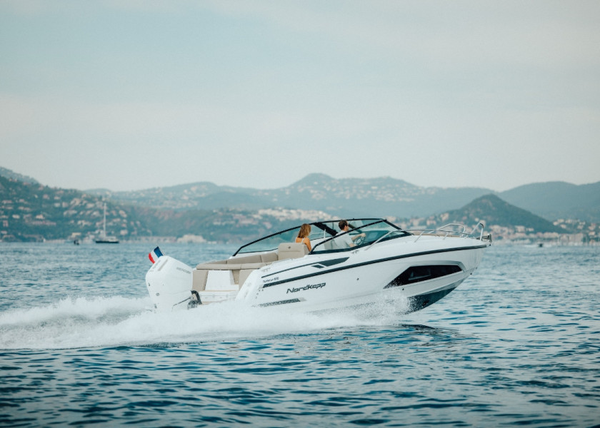Nordkapp Noblesse 830