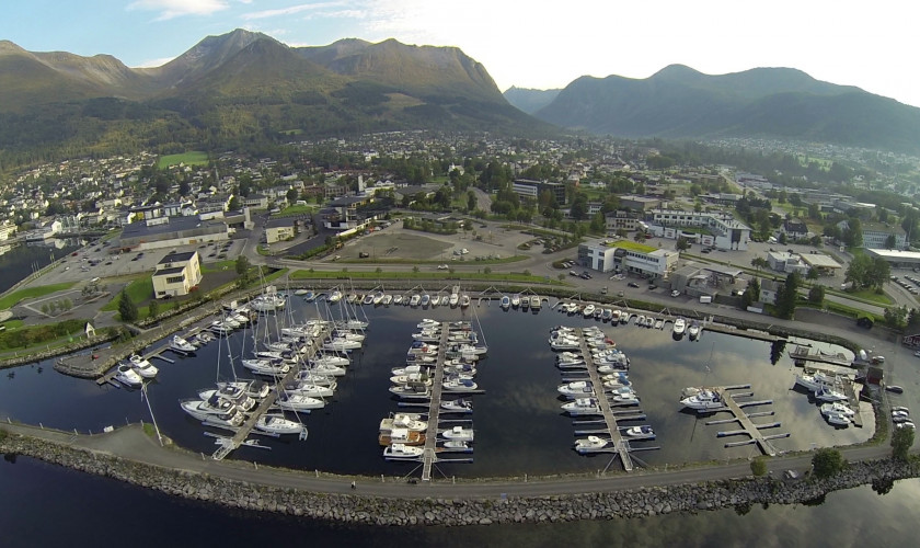 &Oslash;rsta Gjestehavn