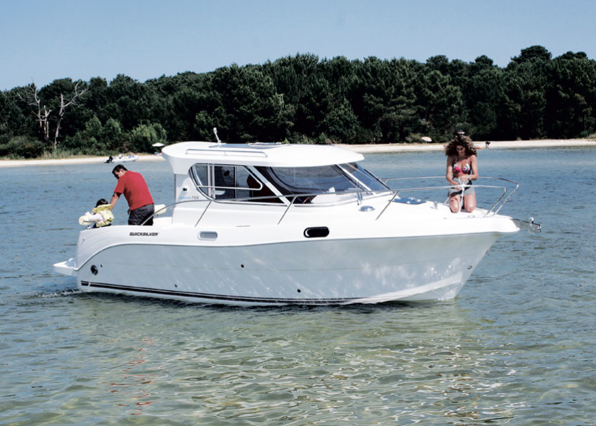 Quicksilver Activ 700 Cruiser