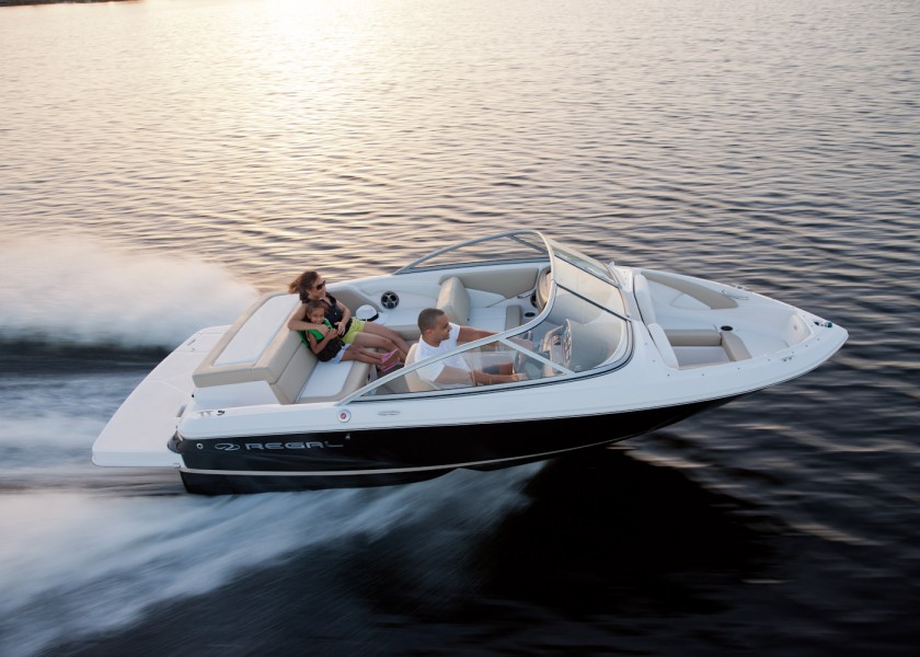 Regal 1900 ES Bowrider