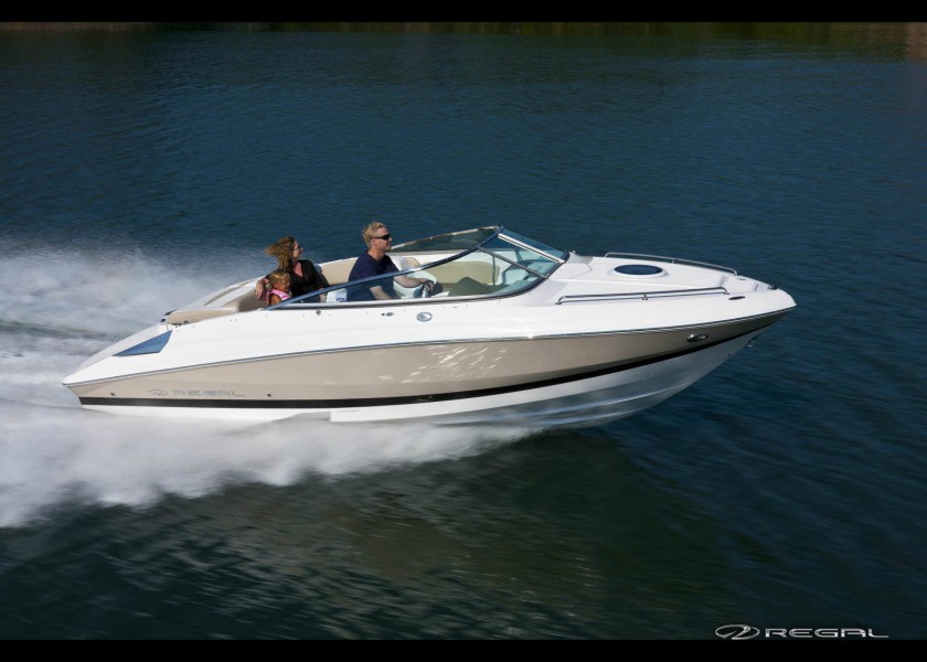 Regal 2250 Cuddy