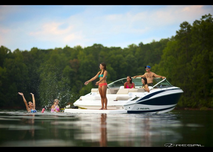 Regal 2300 Bowrider