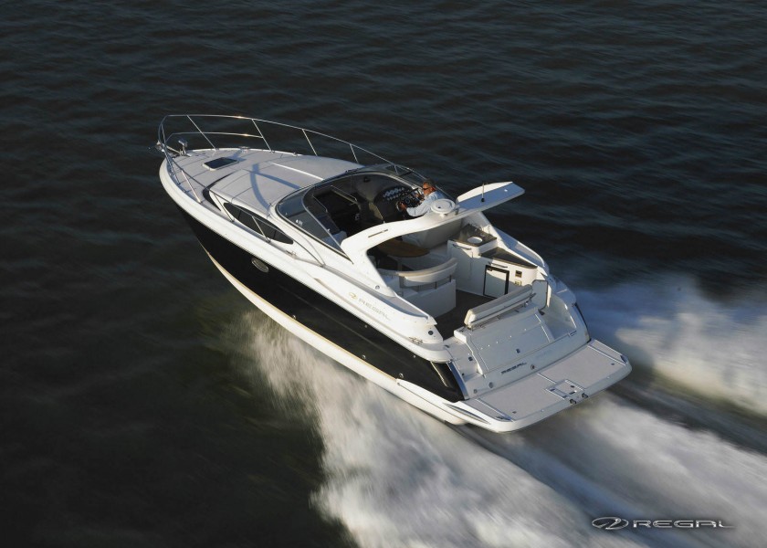 Regal 35 Express Cruiser