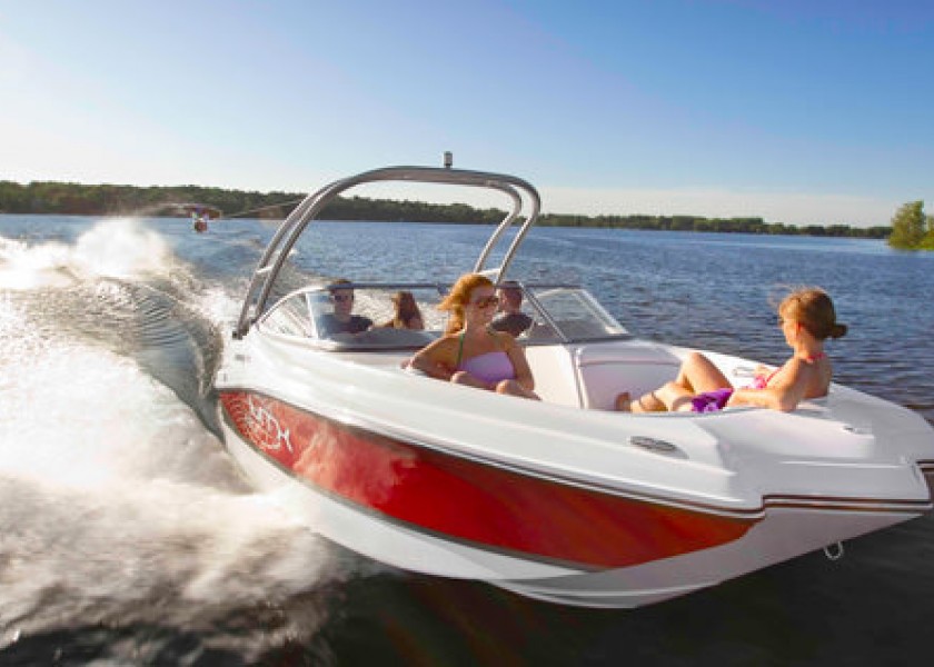 Rinker Captiva 220 MTX