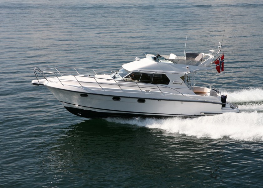 Riviera 925 Flybridge