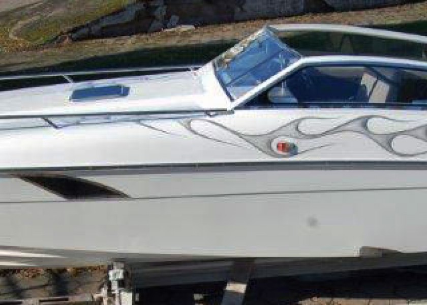 SeaMaster 33 Powerboat