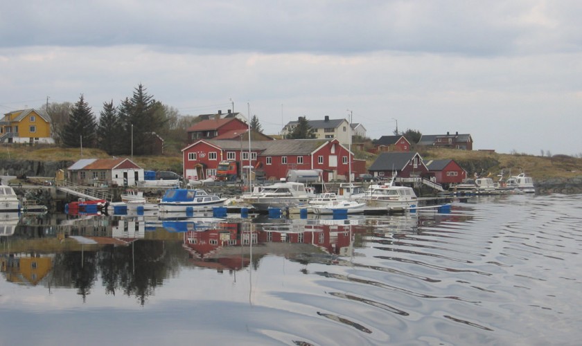 Steins&oslash;ysund Sm&aring;b&aring;thavn