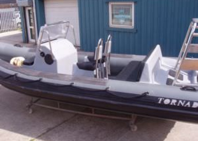 Tornado RIB 6,4m